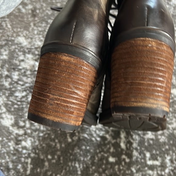 Born Descent Hiker Bootie size 9 - Picture 8 of 14